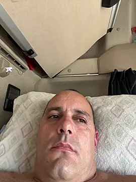 kipsy0 online show from May 2026 04:33:01 PM