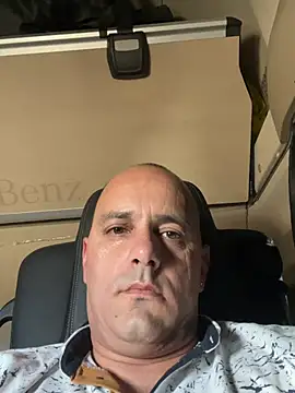 kipsy0 online show from March 2026 04:30:02 PM