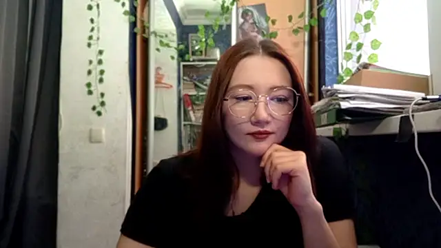 PhoebePalmer online show from April 2026 02:57:02 PM