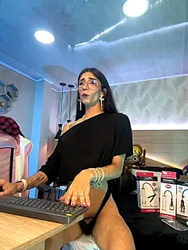 kylliefox  online show from September 2025 01:17:02 PM