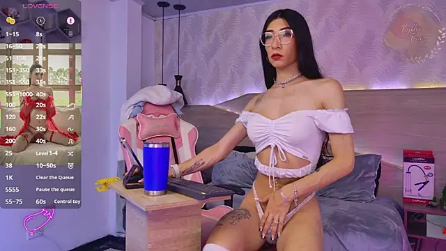 kylliefox  online show from March 2026 01:45:01 PM