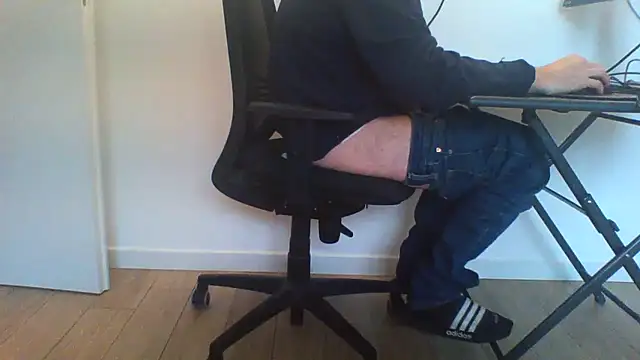 andre italy online show from April 2026 10:30:01 AM