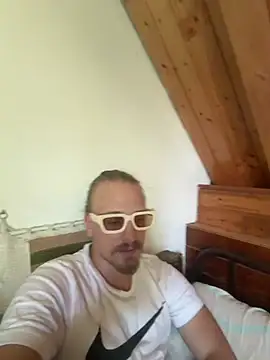 Faszos444444 online show from August 2026 11:52:01 AM