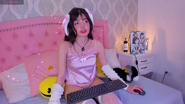 dolly kitter online show from June 2026 02:44:02 AM