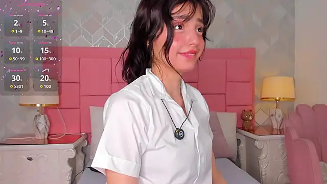 Snapshot of dolly_kitter chatting on May 2026 11:40:01 AM dolly kitter online show from May 2026 11:40:01 AM