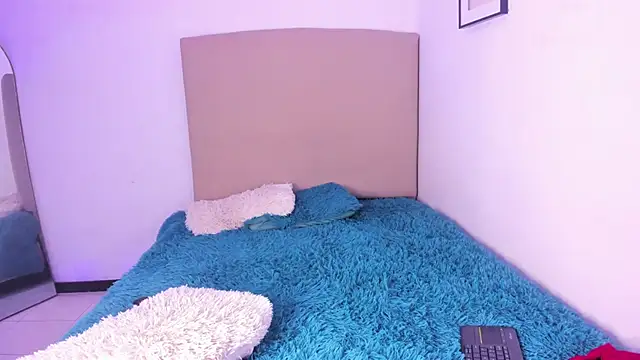 im tiffany  online show from February 2026 04:12:02 AM