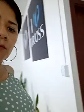 Snapshot of dulcenena_moon chatting on January 2026 10:30:02 PM dulcenena moon online show from January 2026 10:30:02 PM