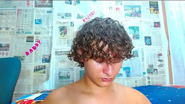 Snapshot of arielnoir6958 chatting on February 2026 11:17:02 PM arielnoir6958 online show from February 2026 11:17:02 PM