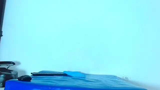 arielnoir6958 online show from March 2026 06:47:01 PM