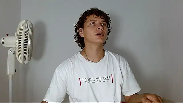 arielnoir6958 online show from March 2026 09:05:02 PM