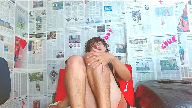 Snapshot of arielnoir6958 chatting on February 2026 11:33:01 PM arielnoir6958 online show from February 2026 11:33:01 PM