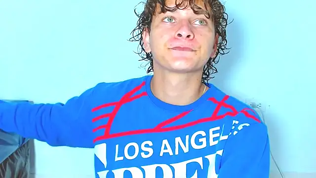 arielnoir6958 online show from April 2026 12:00:01 AM