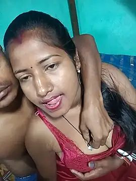 Snapshot of Your_deshibhabi25years chatting on April 2026 11:30:02 PM Your deshibhabi25years online show from April 2026 11:30:02 PM