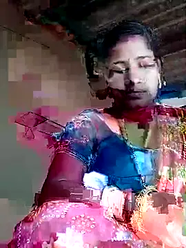 Snapshot of Your_deshibhabi25years chatting on March 2026 04:00:01 AM Your deshibhabi25years online show from March 2026 04:00:01 AM