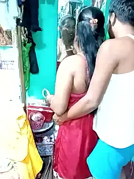 Snapshot of Your_deshibhabi25years chatting on April 2026 10:49:01 PM Your deshibhabi25years online show from April 2026 10:49:01 PM