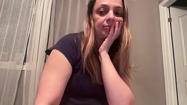 Snapshot of ShyFlameLive chatting on February 2026 02:35:02 AM ShyFlameLive online show from February 2026 02:35:02 AM