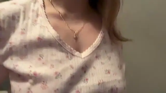 Snapshot of ShyFlameLive chatting on February 2026 01:04:02 AM ShyFlameLive online show from February 2026 01:04:02 AM