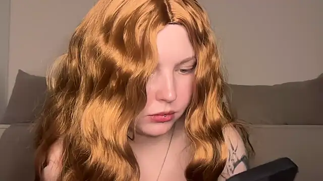 Ophelia Ritz online show from February 2026 07:03:01 PM