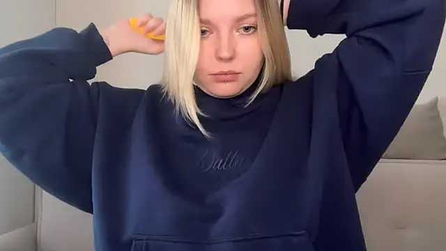 Ophelia Ritz online show from April 2026 04:41:02 AM