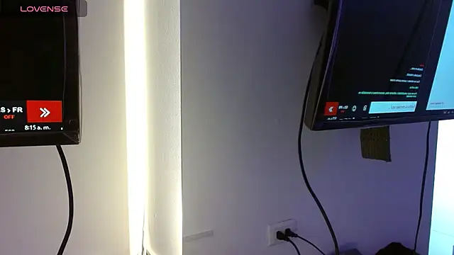 Iris bloom69 online show from April 2026 01:15:01 PM