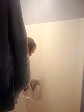 TrndSettr online show from April 2026 10:48:02 PM