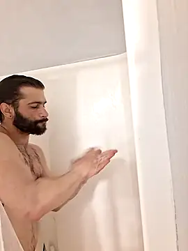 TrndSettr online show from February 2026 11:33:01 PM