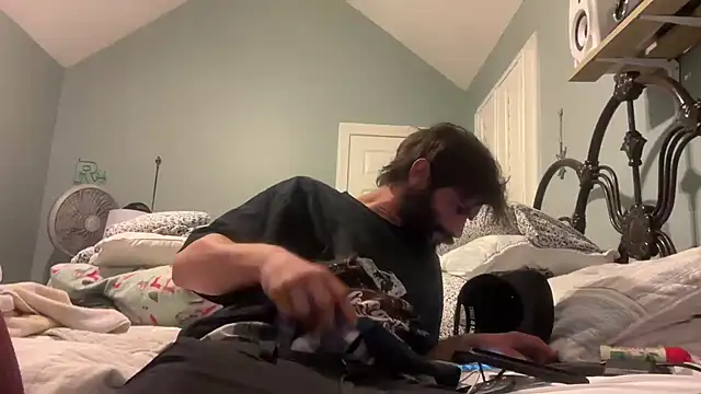 TrndSettr online show from March 2026 03:06:02 AM