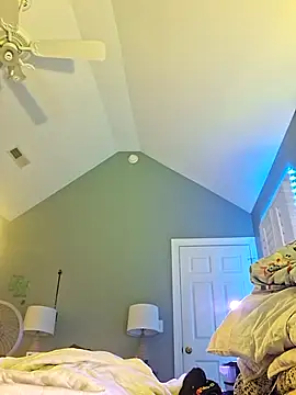 TrndSettr online show from February 2026 12:21:02 AM