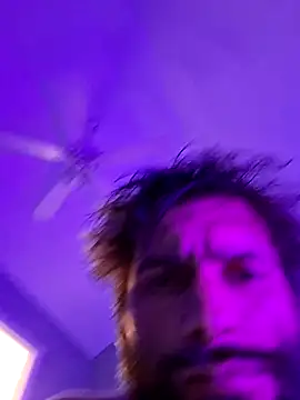 TrndSettr online show from February 2026 10:53:01 PM