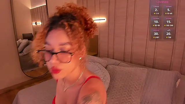 Sienna brunette online show from March 2026 12:00:01 PM