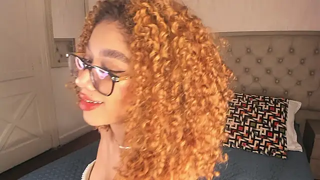 Sienna brunette online show from March 2026 12:13:01 PM