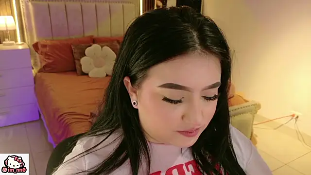 ninna sweet online show from May 2026 03:00:01 PM
