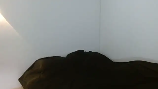 sensualstryp online show from May 2026 04:32:01 AM