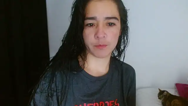 sensualstryp online show from May 2026 01:43:01 AM