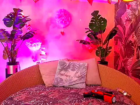 Kitty madness online show from February 2026 01:22:02 PM