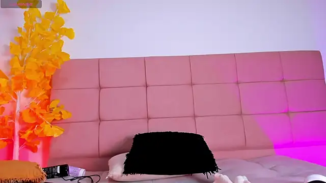 SamantthaCastro online show from February 2026 06:30:02 PM