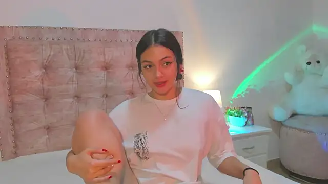 Jennifer Lee  online show from February 2026 10:22:02 PM