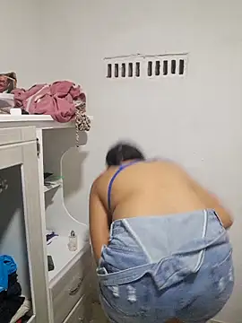 Cris18sexy online show from May 2026 02:39:02 AM