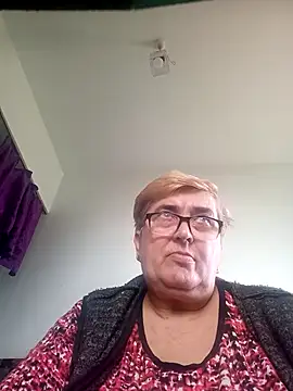 SusanStar874 online show from April 2026 01:48:01 PM