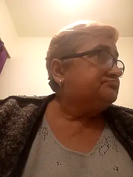 SusanStar874 online show from April 2026 05:47:02 PM