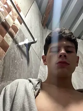 Andy12912 online show from February 2026 04:45:01 AM