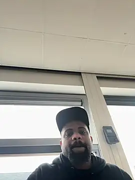 BigCatXLOfficial online show from April 2026 11:58:01 AM