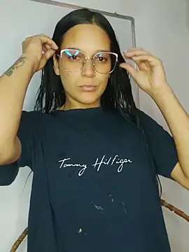 Perla and Maikol online show from February 2026 06:29:01 PM