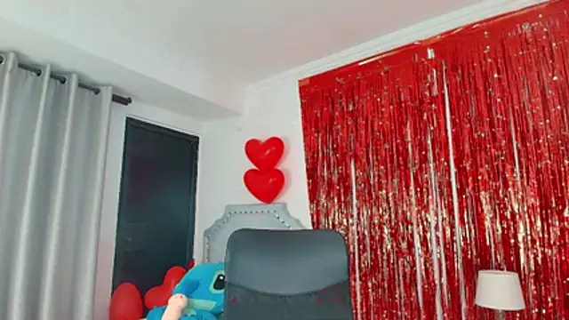 Snapshot of paulina_ponce chatting on February 2026 03:40:01 AM paulina ponce online show from February 2026 03:40:01 AM