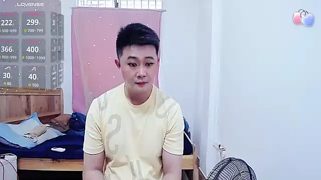 Snapshot of wwwhh777 chatting on April 2026 06:26:02 AM wwwhh777 online show from April 2026 06:26:02 AM