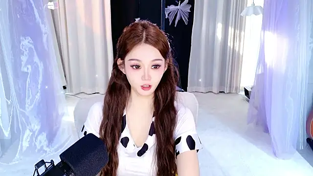 Snapshot of Dancer_Lucky-Nini chatting on February 2026 01:27:02 AM Dancer Lucky-Nini online show from February 2026 01:27:02 AM
