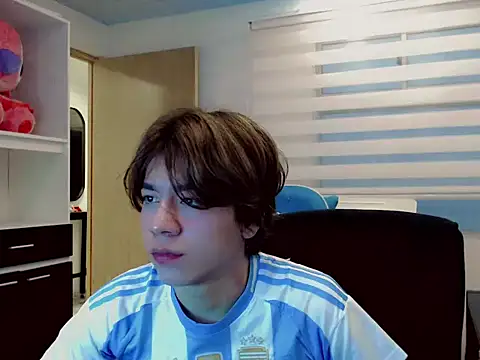 Snapshot of duvisex19 chatting on February 2026 10:50:01 PM duvisex19 online show from February 2026 10:50:01 PM