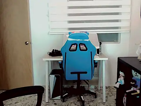 Snapshot of duvisex19 chatting on February 2026 04:32:02 AM duvisex19 online show from February 2026 04:32:02 AM