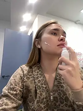 Snapshot of MonicaWestt chatting on February 2026 06:16:01 AM MonicaWestt online show from February 2026 06:16:01 AM