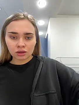 Snapshot of MonicaWestt chatting on February 2026 07:18:01 AM MonicaWestt online show from February 2026 07:18:01 AM